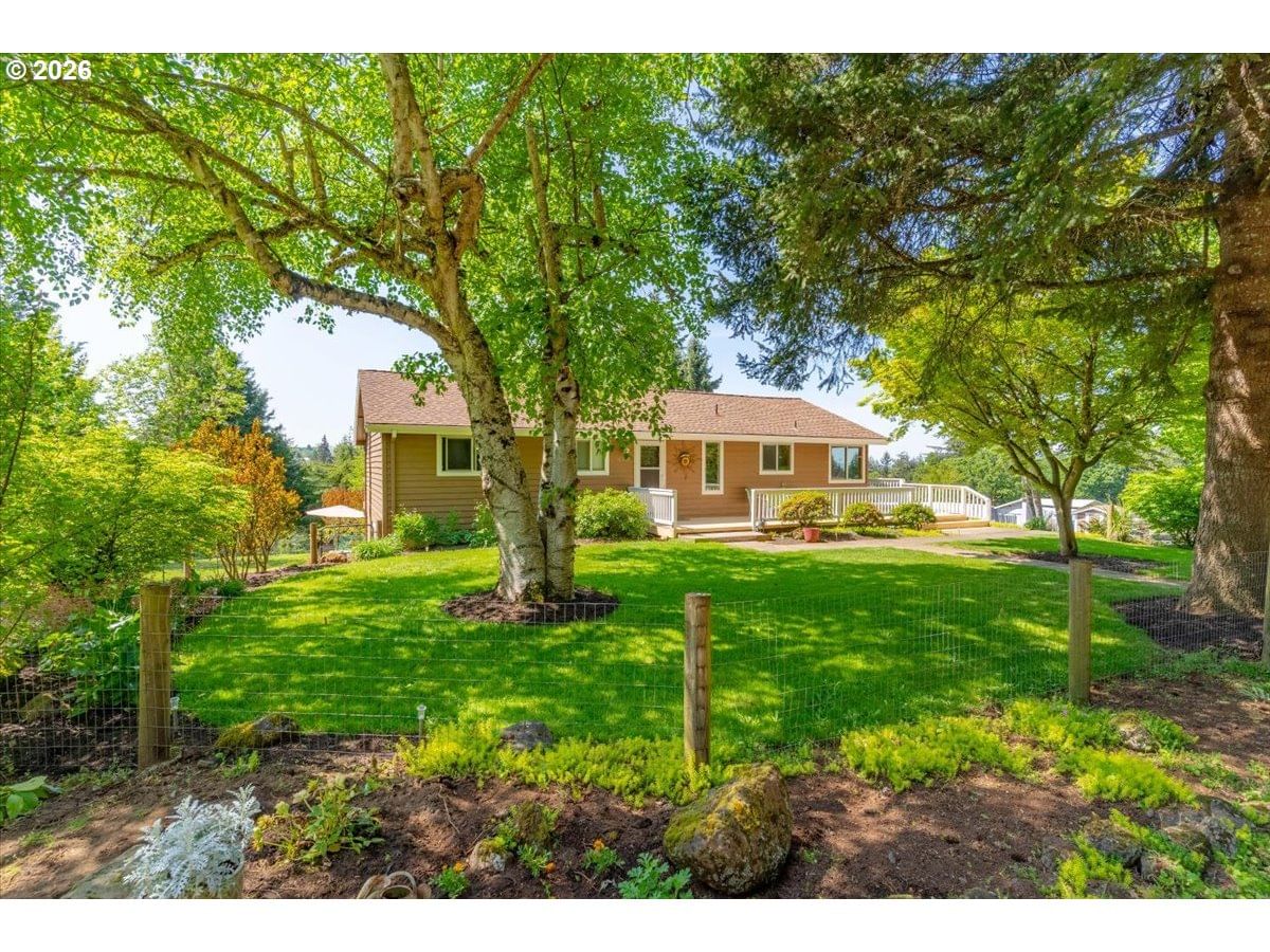 Listing photo 1 of 6