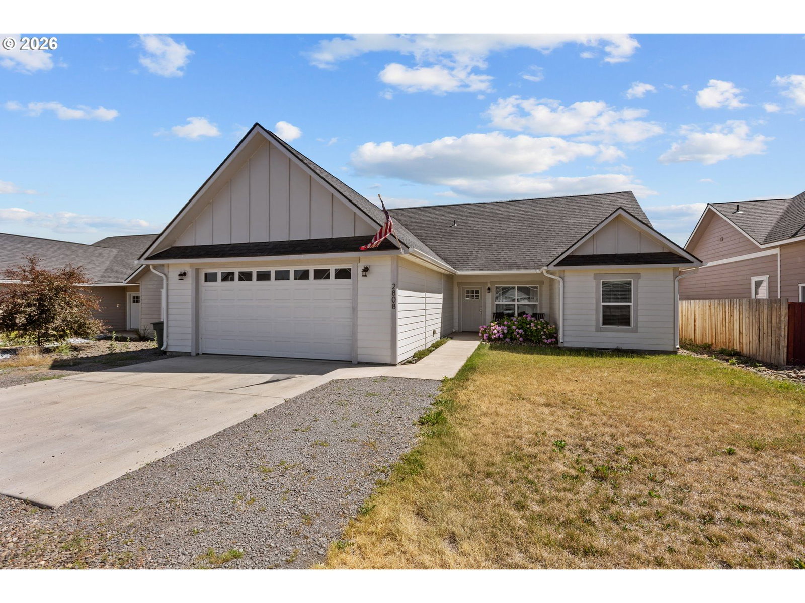 Listing photo 1 of 6