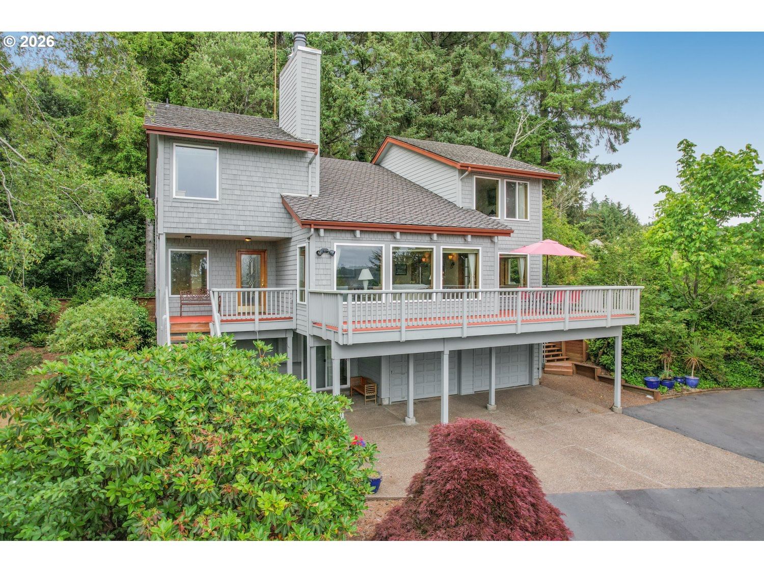 Listing photo 1 of 6