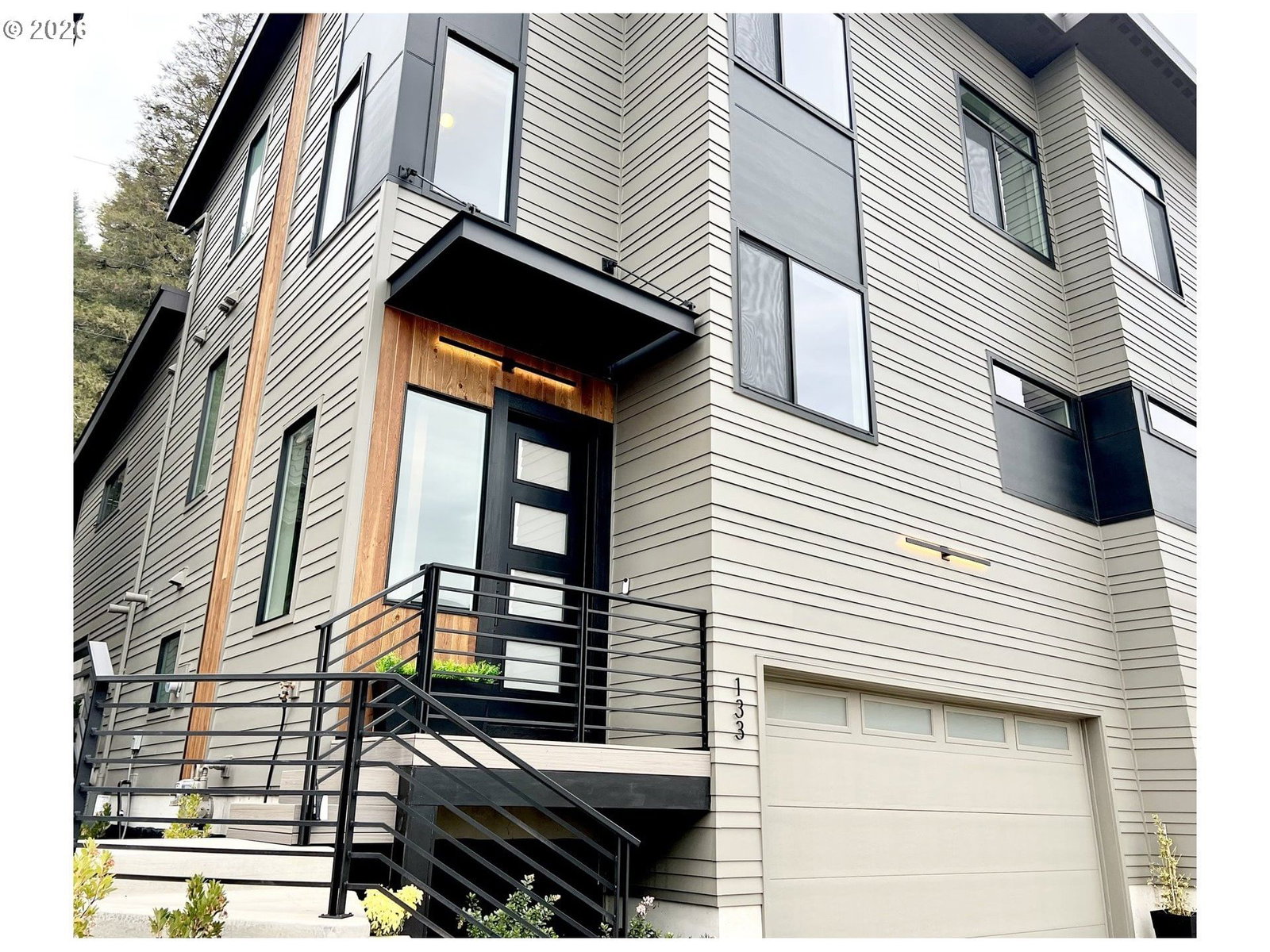 Primary listing photo, 133 SHELTON MCMURPHEY BLVD, Eugene, OR, 97401