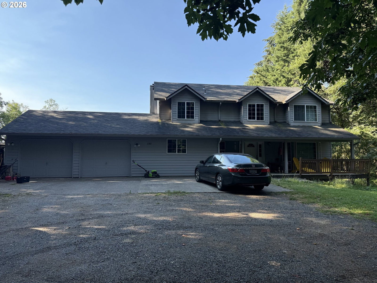 Listing photo 1 of 2