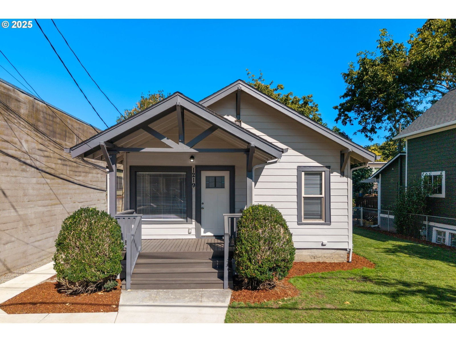 Primary listing photo, 1219 SE RHINE ST, Portland, OR, 97202
