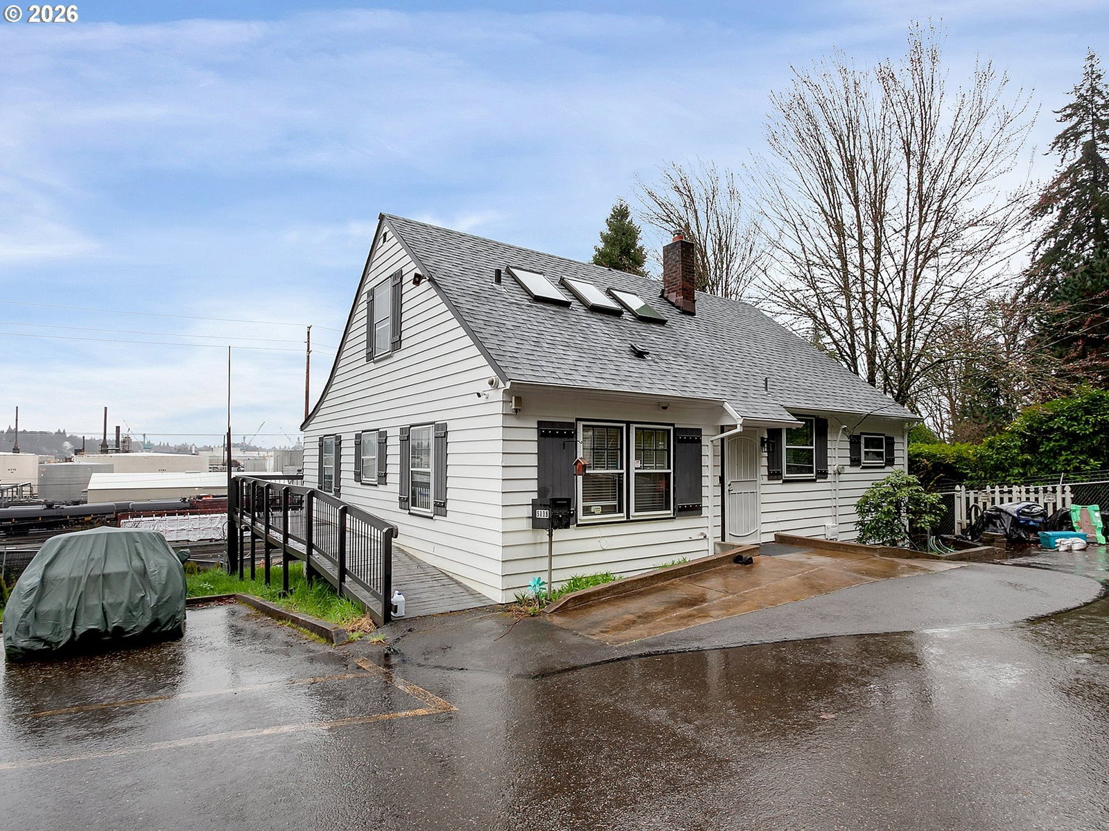 5135 NW SAINT HELENS RD