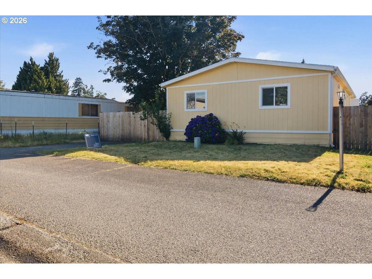Listing photo 1 of 1