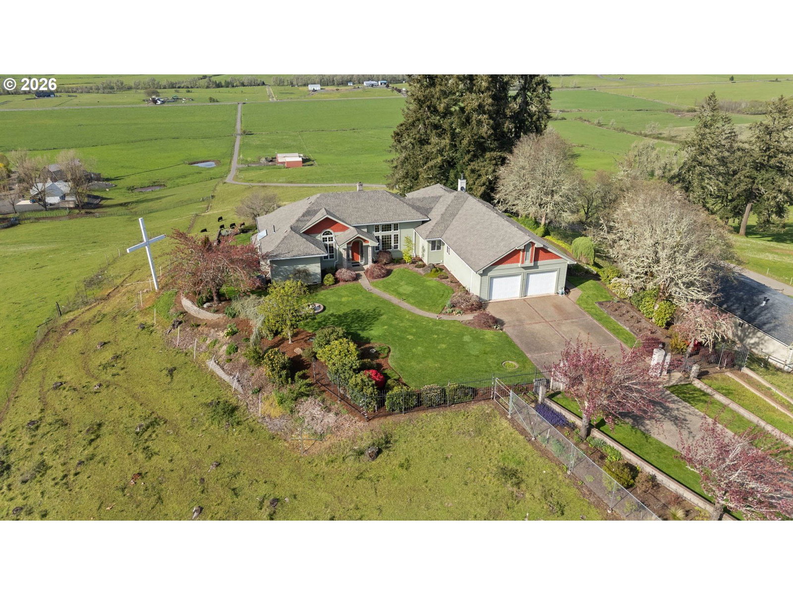 Listing photo 1 of 6