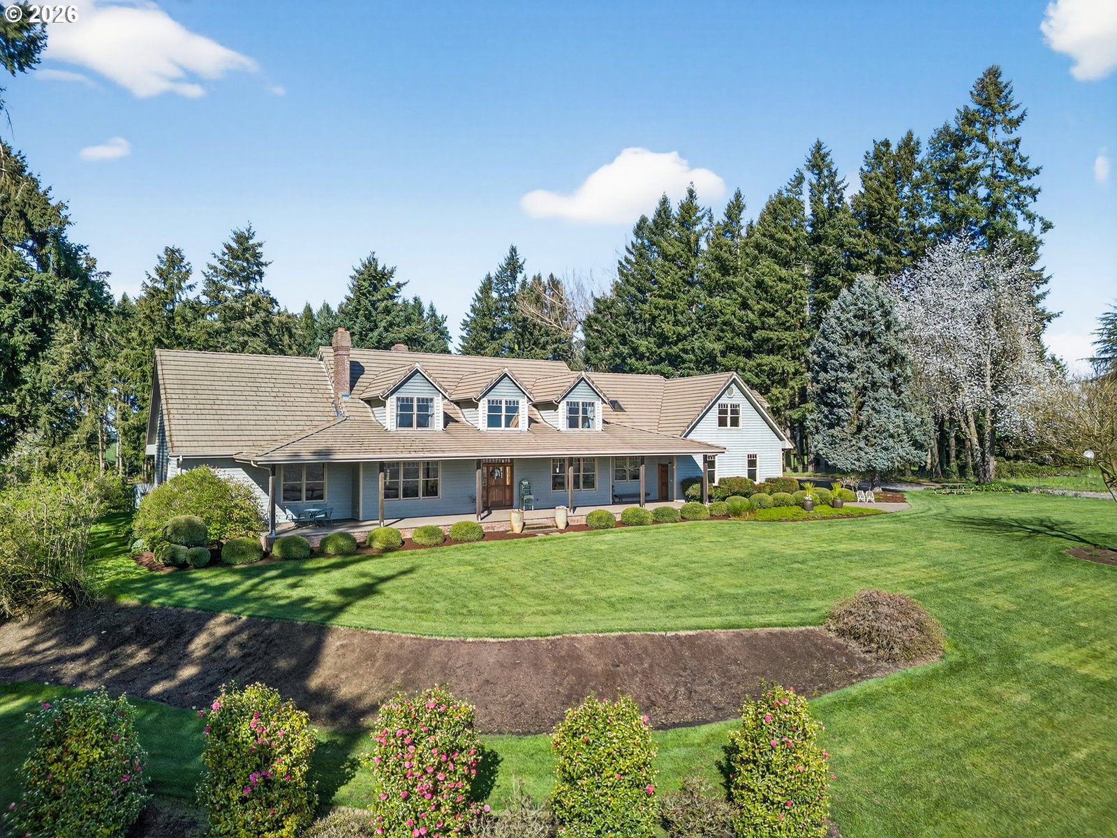 Listing photo 1 of 6