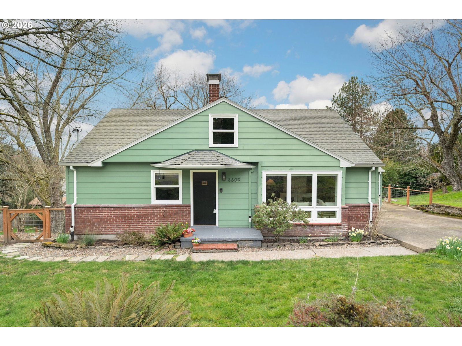 Primary listing photo, 8609 SW 61ST AVE, Portland, OR, 97219