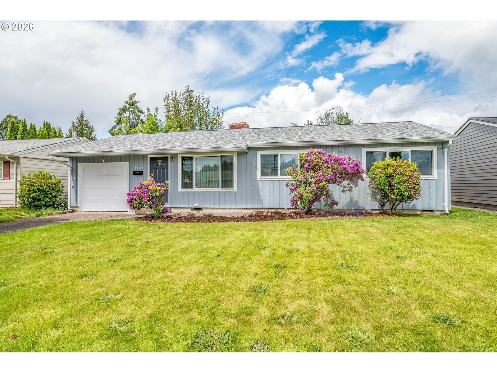 Listing photo 1 of 6