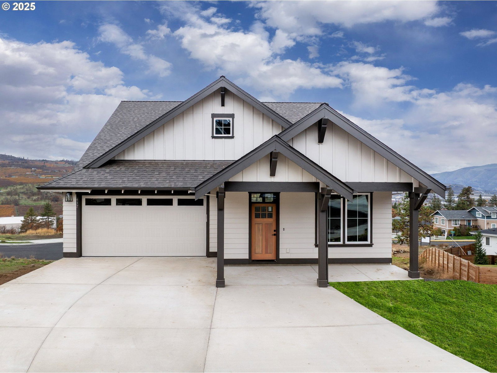 Primary listing photo, 417 PARK PL, The Dalles, OR, 97058