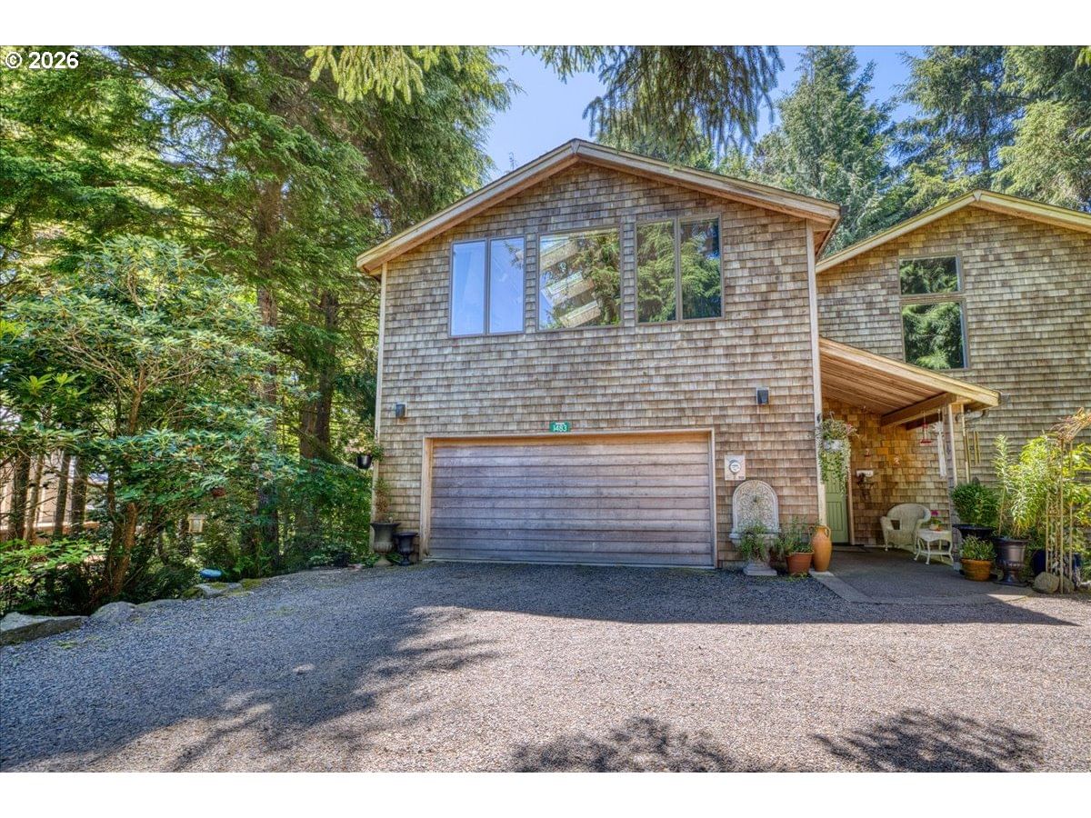Listing photo 1 of 6