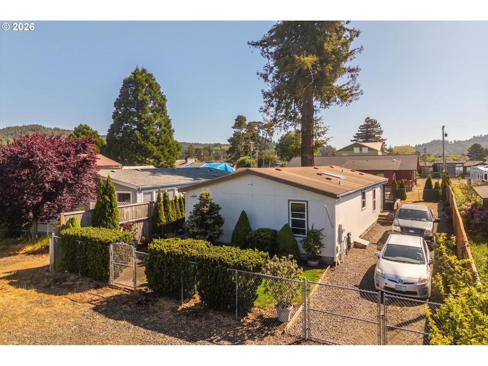 Listing photo 1 of 6