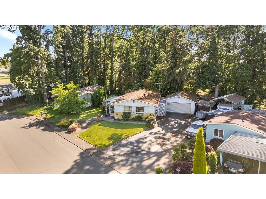 Listing photo 1 of 6