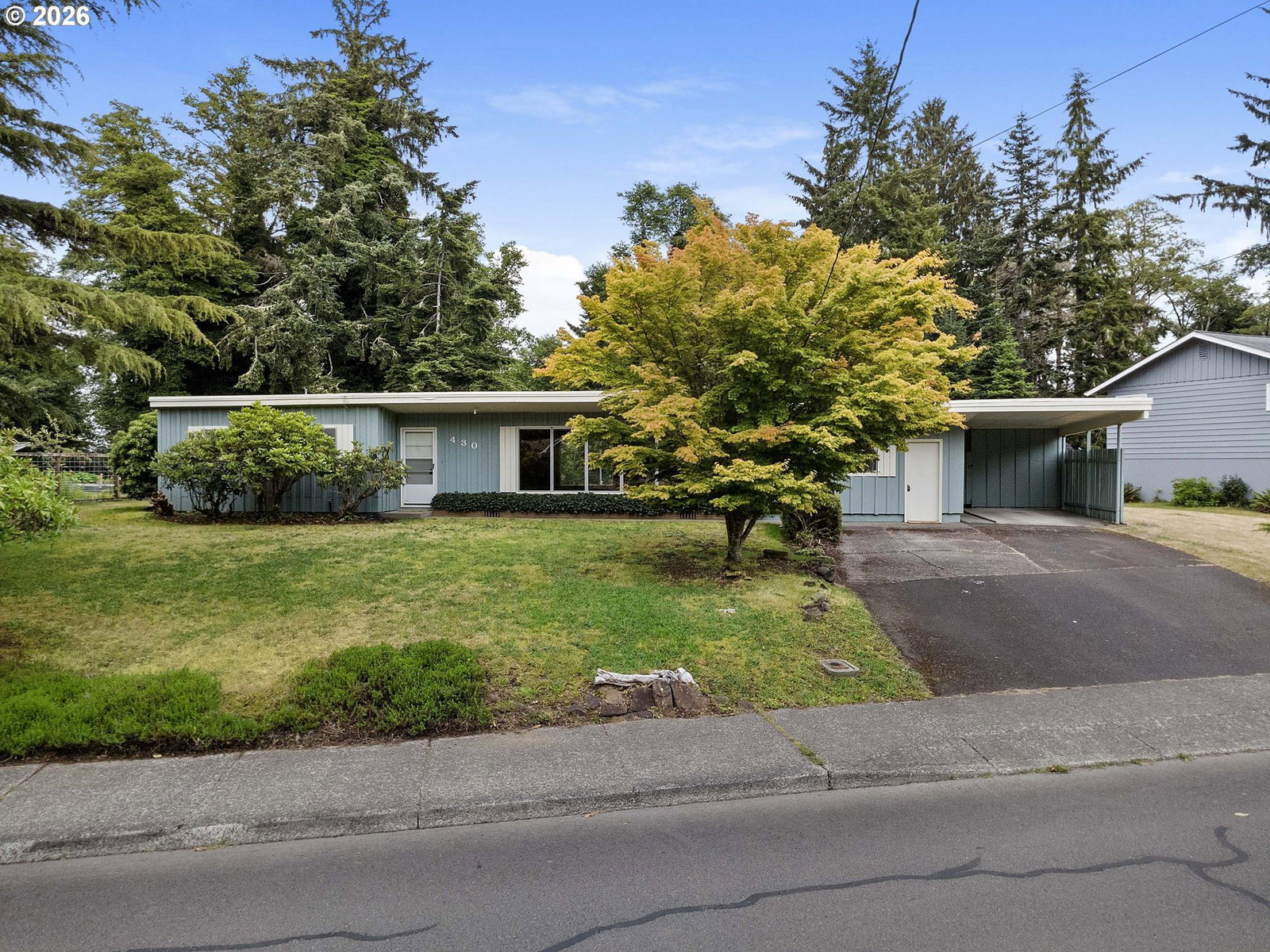 Listing photo 1 of 6