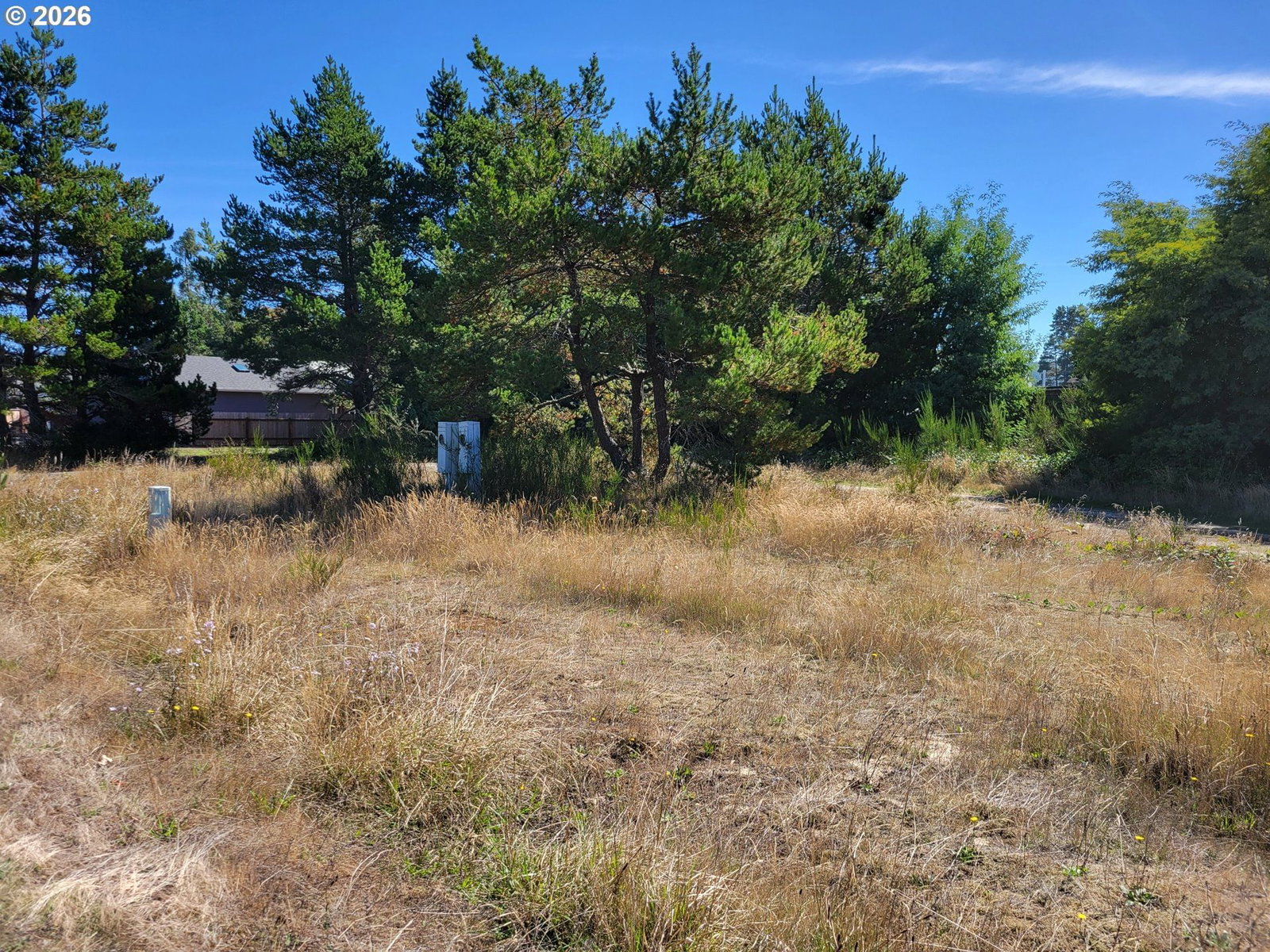 Listing photo 1 of 4
