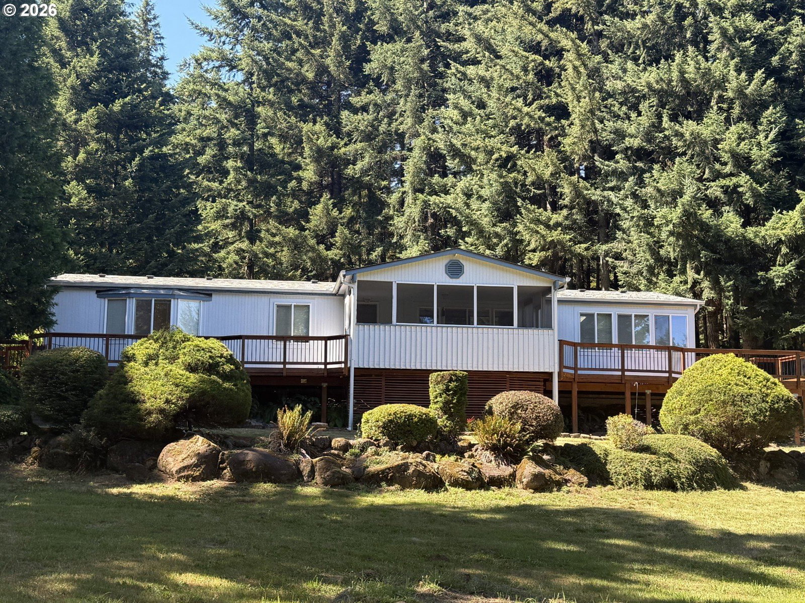 Listing photo 1 of 6
