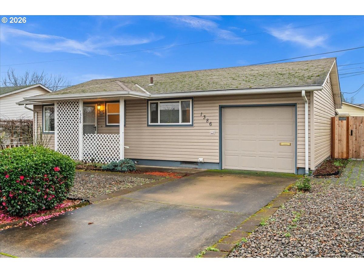 Listing photo 1 of 6