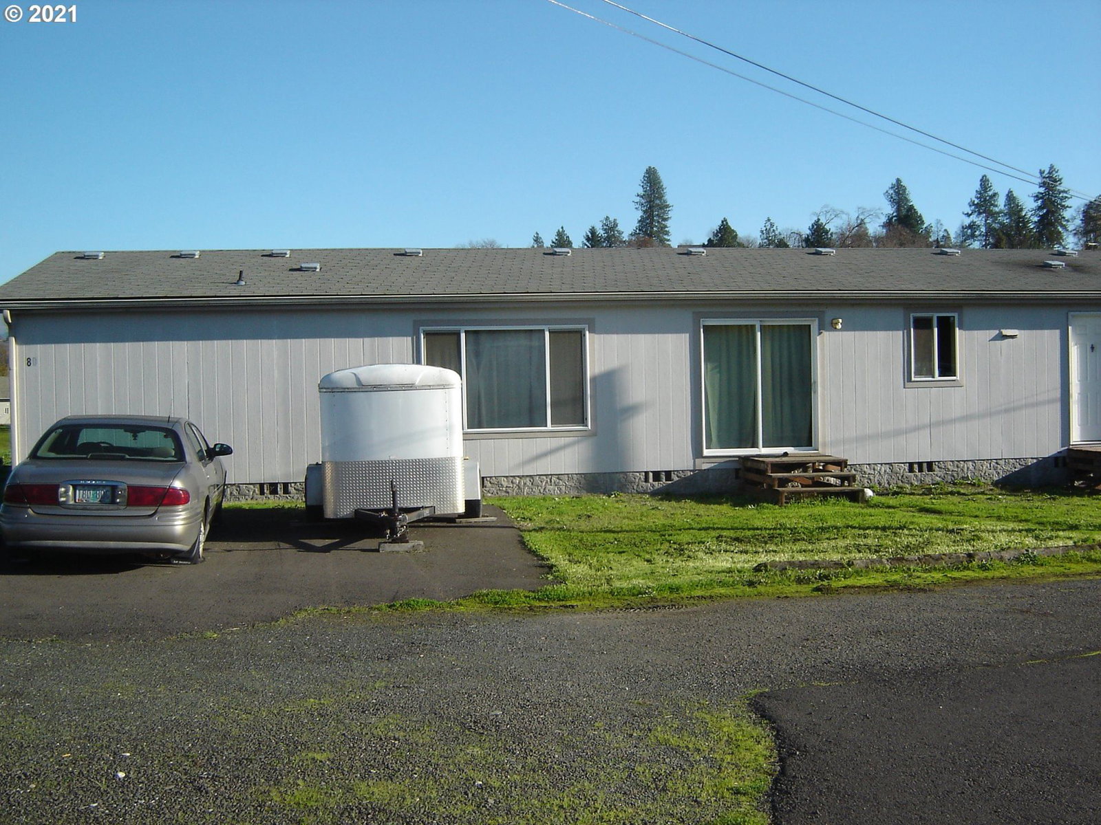 Listing photo 1 of 1