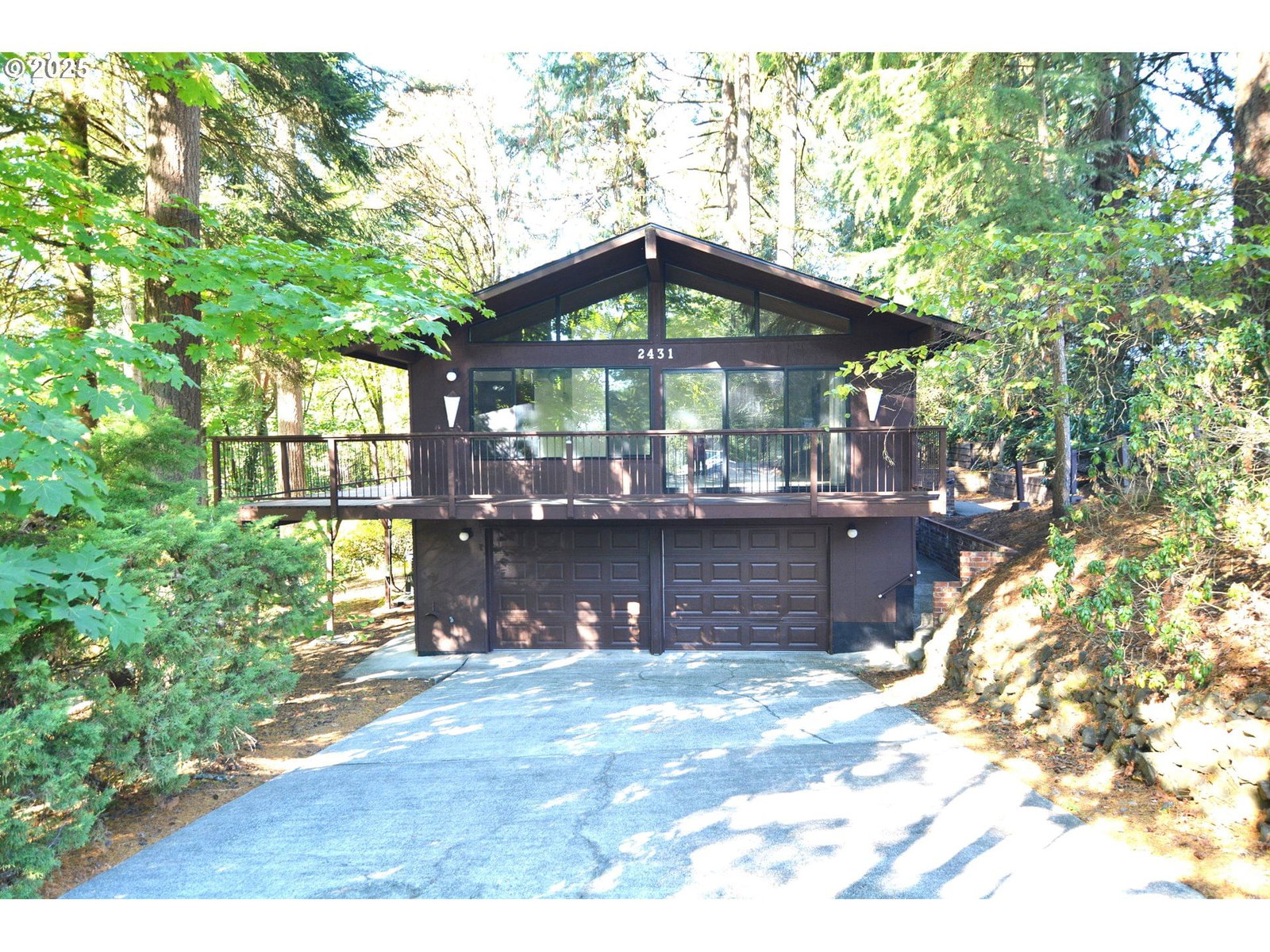 Primary listing photo, 2431 W LYNNWOOD DR, Longview, WA, 98632