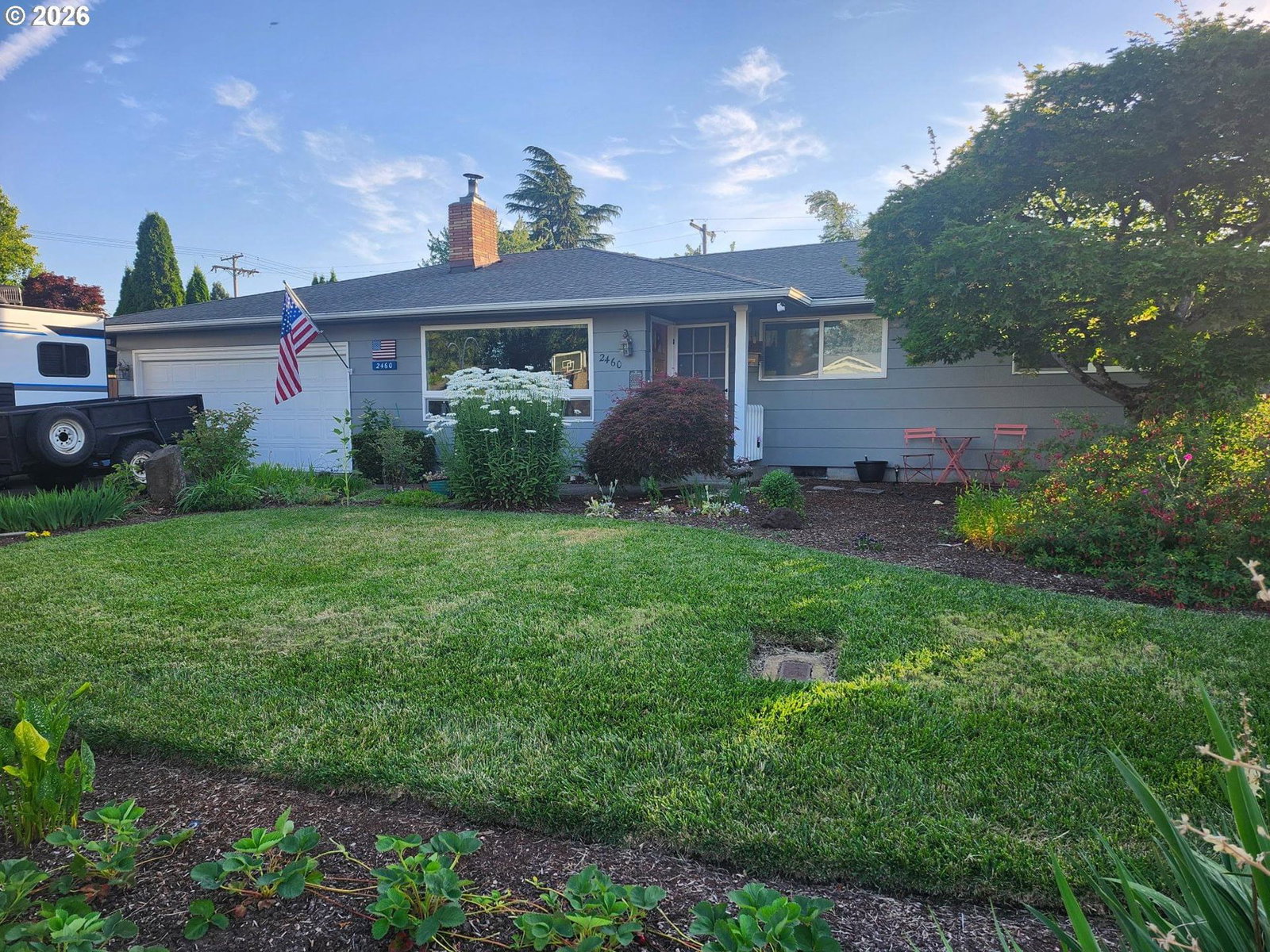Listing photo 1 of 5