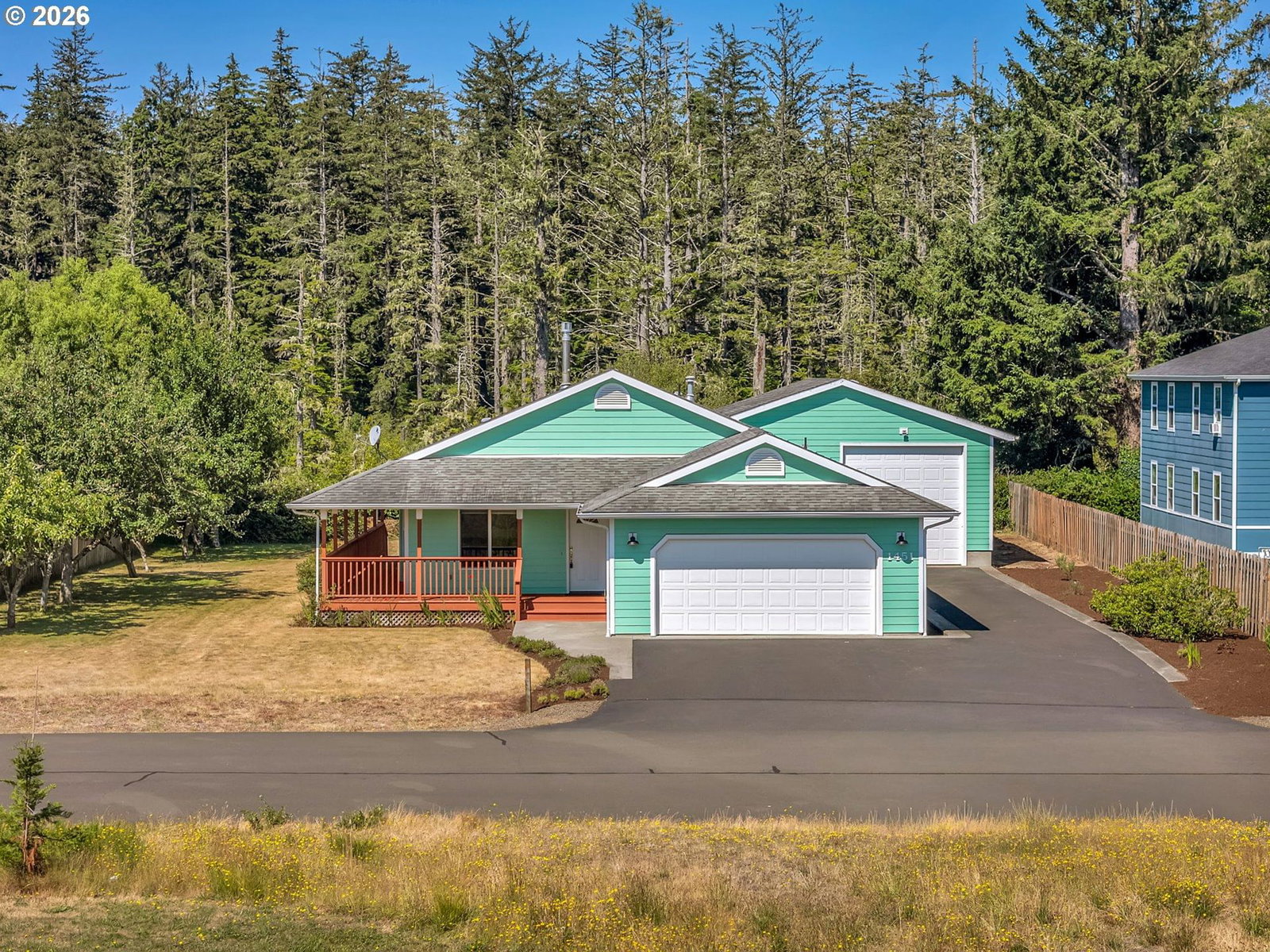 Listing photo 1 of 6
