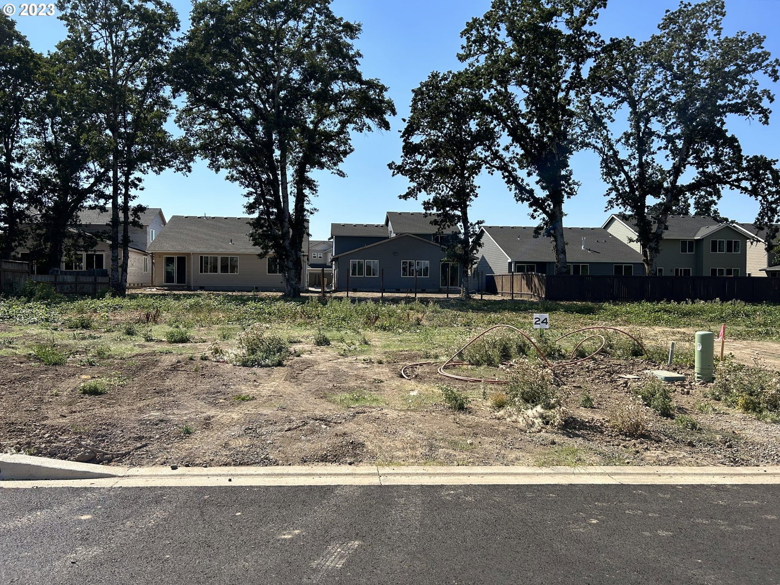 Listing photo 1 of 1