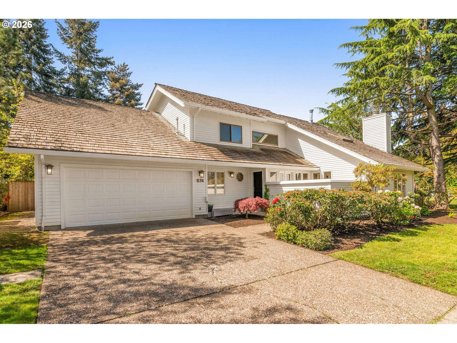 Primary listing photo, 674 LIVINGOOD LN, Lake Oswego, OR, 97034