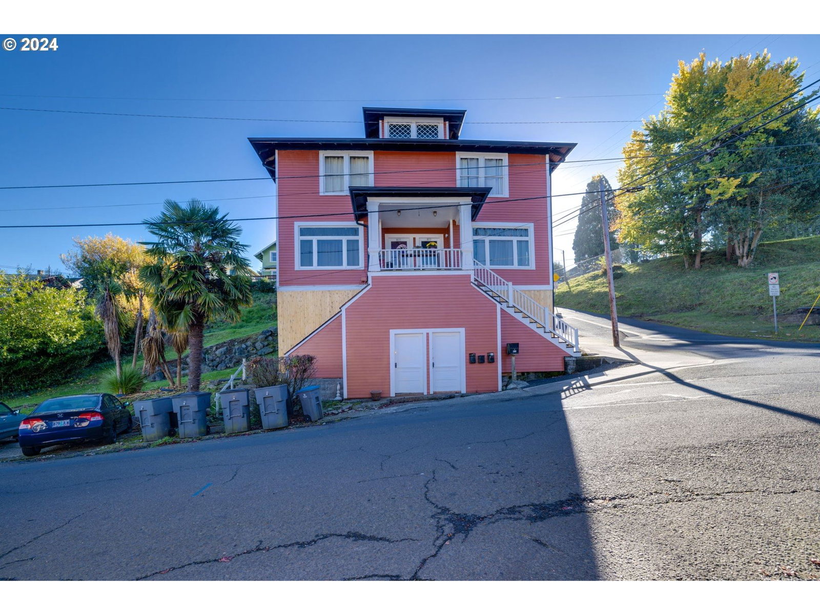 Listing photo 1 of 1