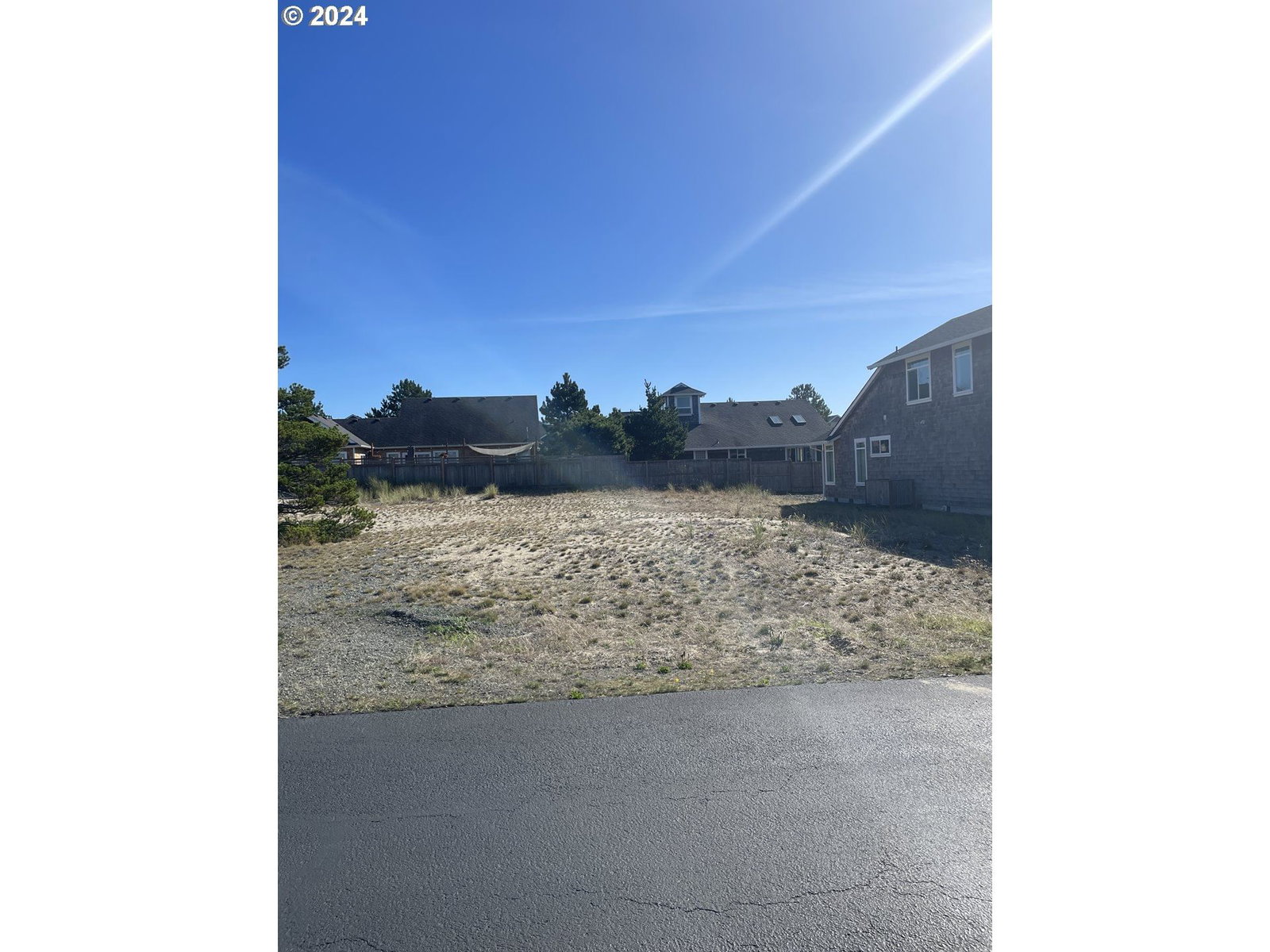Listing photo 1 of 1