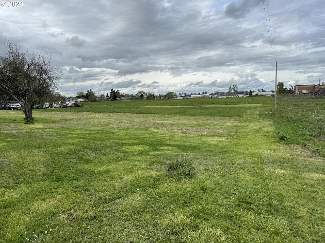 Listing photo 1 of 1