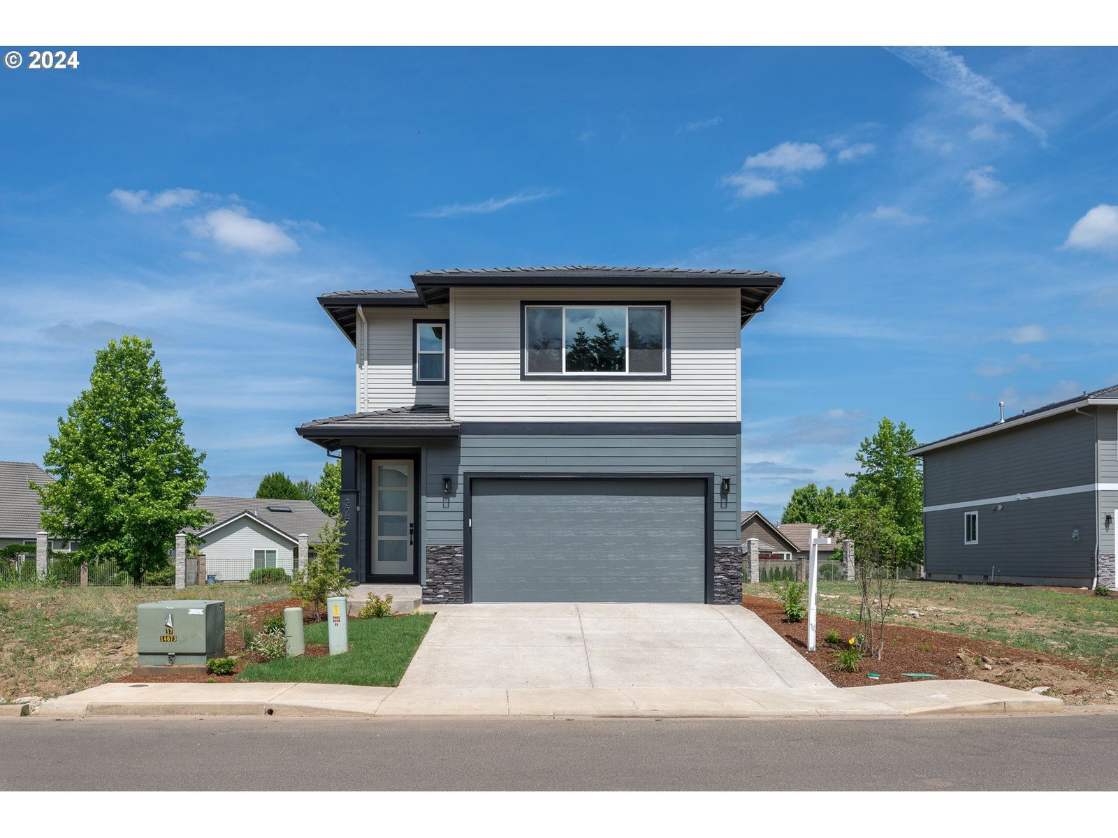 Listing photo 1 of 1