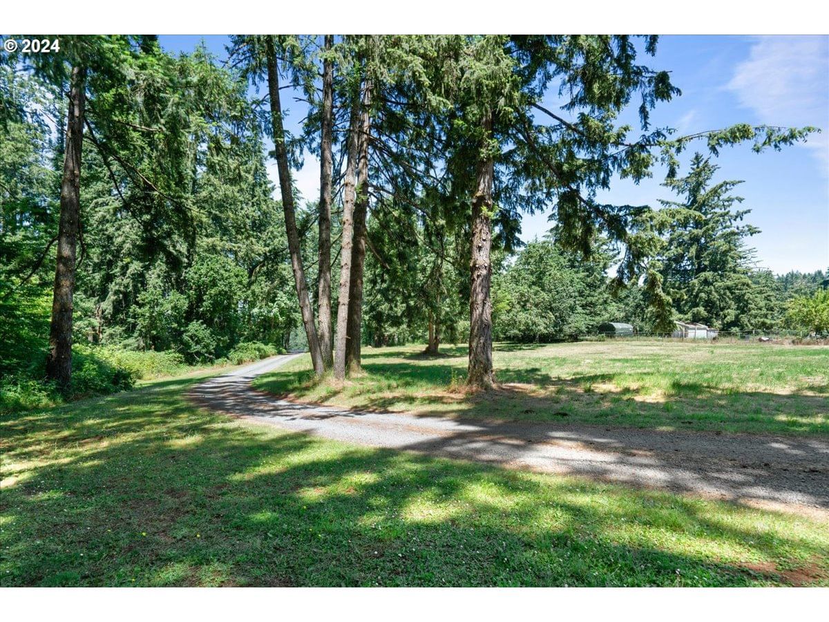 Listing photo 1 of 1
