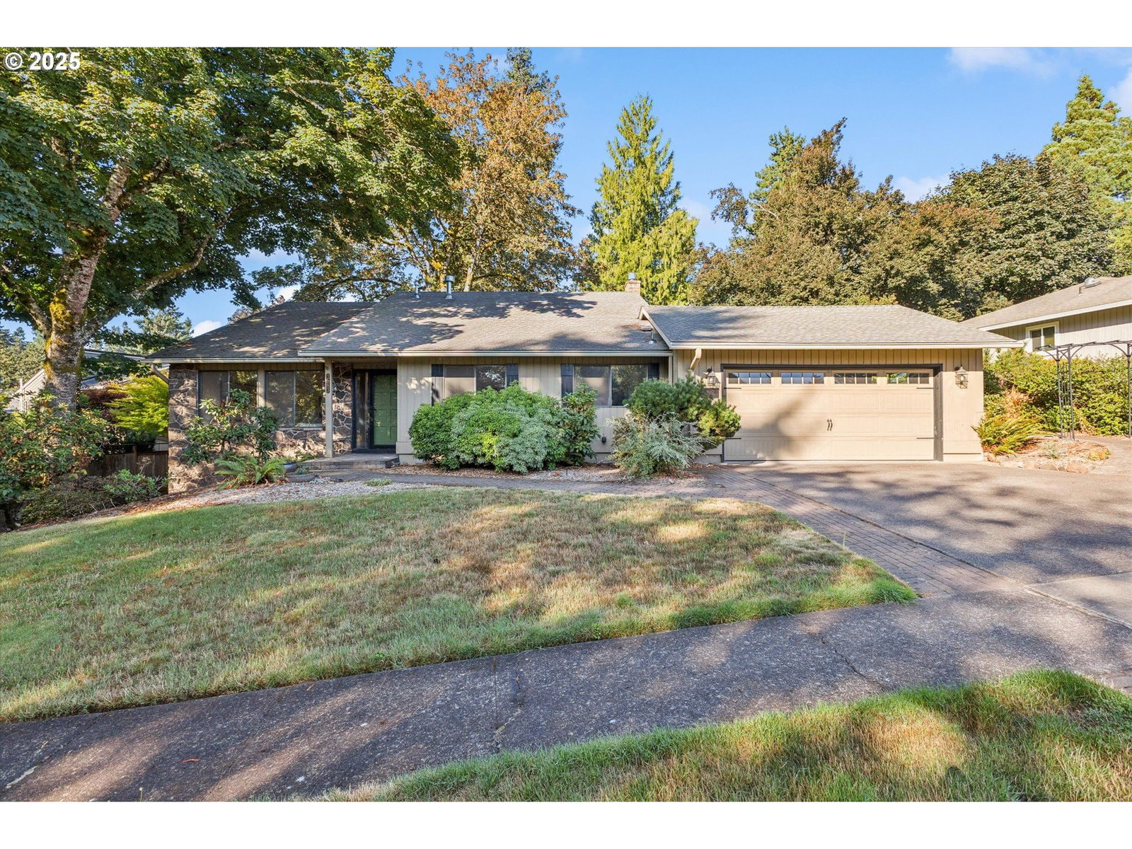 Primary listing photo, 2583 PIMLICO DR, West Linn, OR, 97068