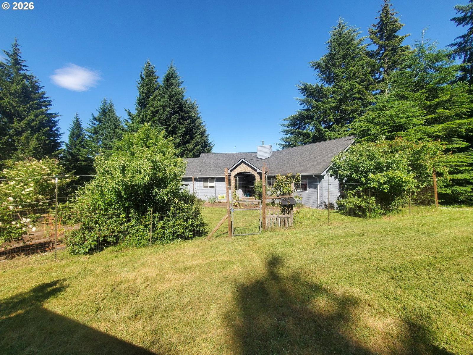 Listing photo 1 of 6