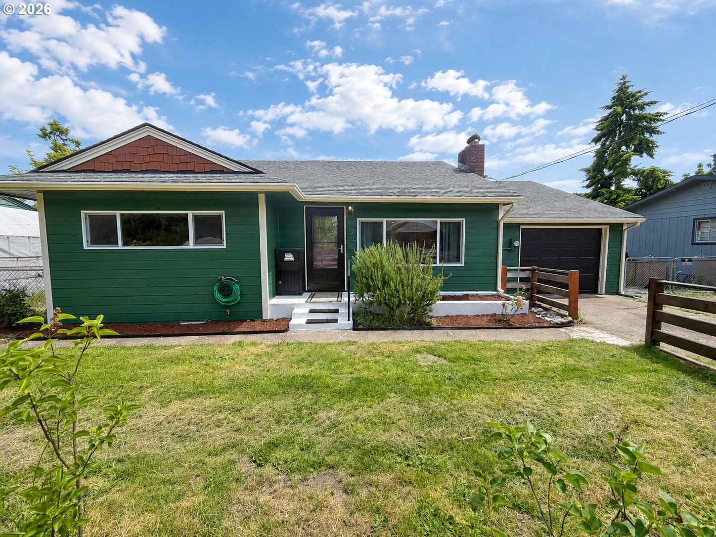 Listing photo 1 of 6