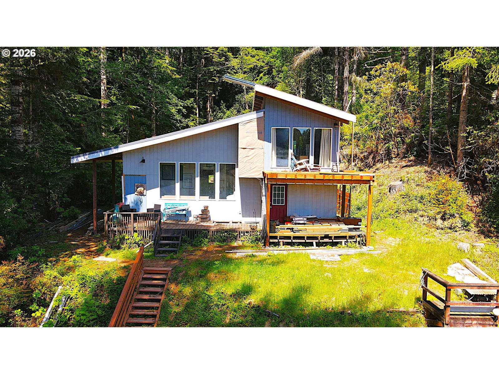 Listing photo 1 of 6