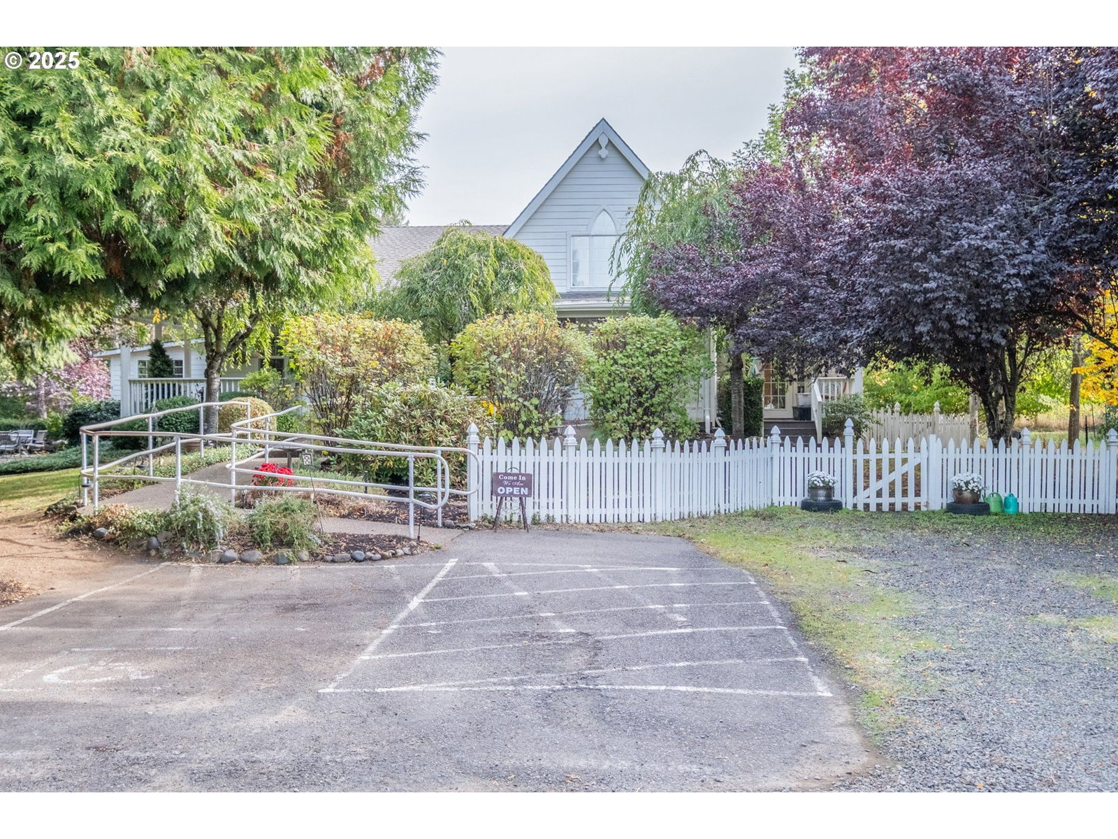 Listing photo 1 of 1