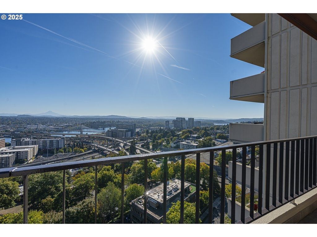 Listing photo 1 of 6
