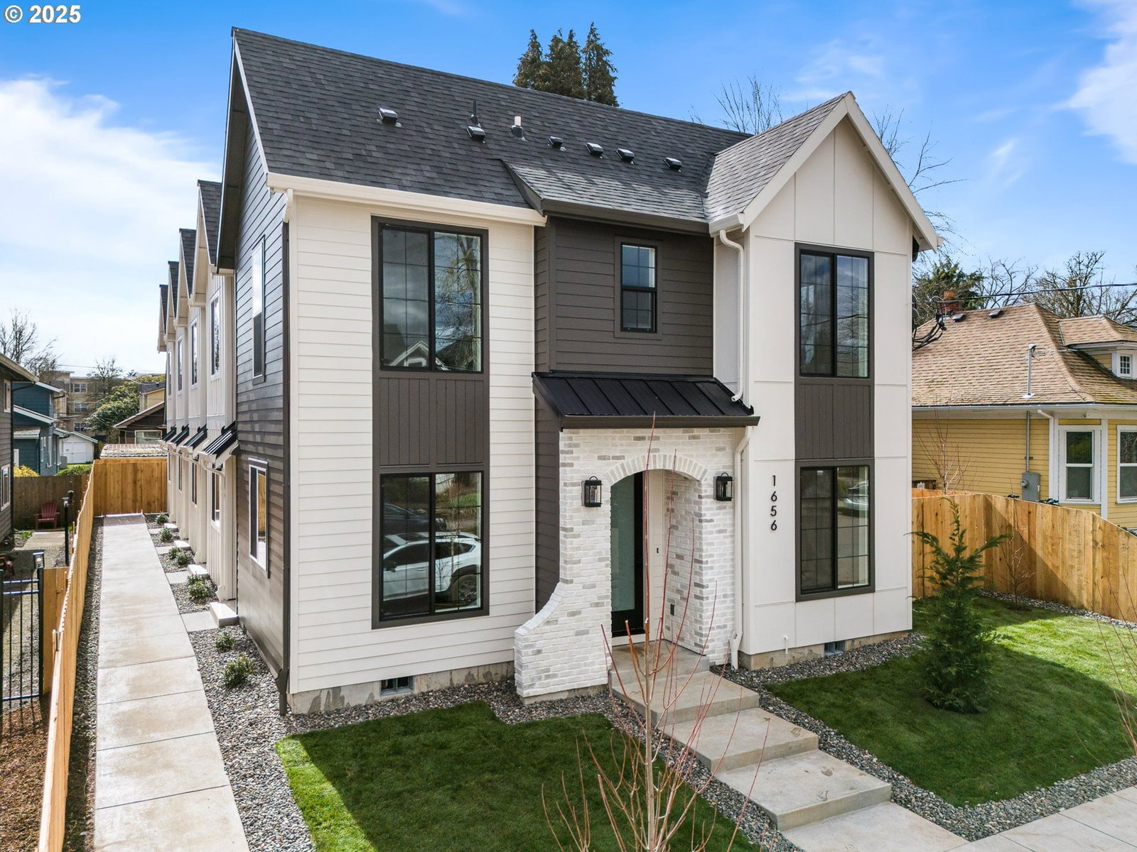 Primary listing photo, 1662 SE Umatilla ST #4, Portland, OR, 97202