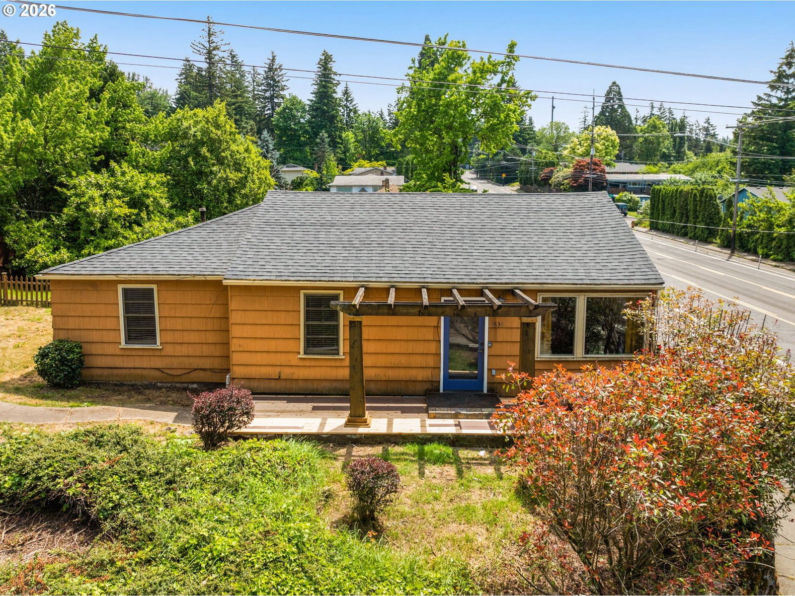 Listing photo 1 of 6