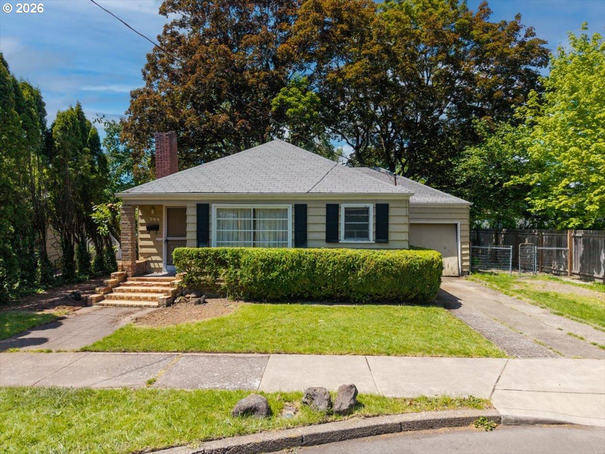 Listing photo 1 of 6