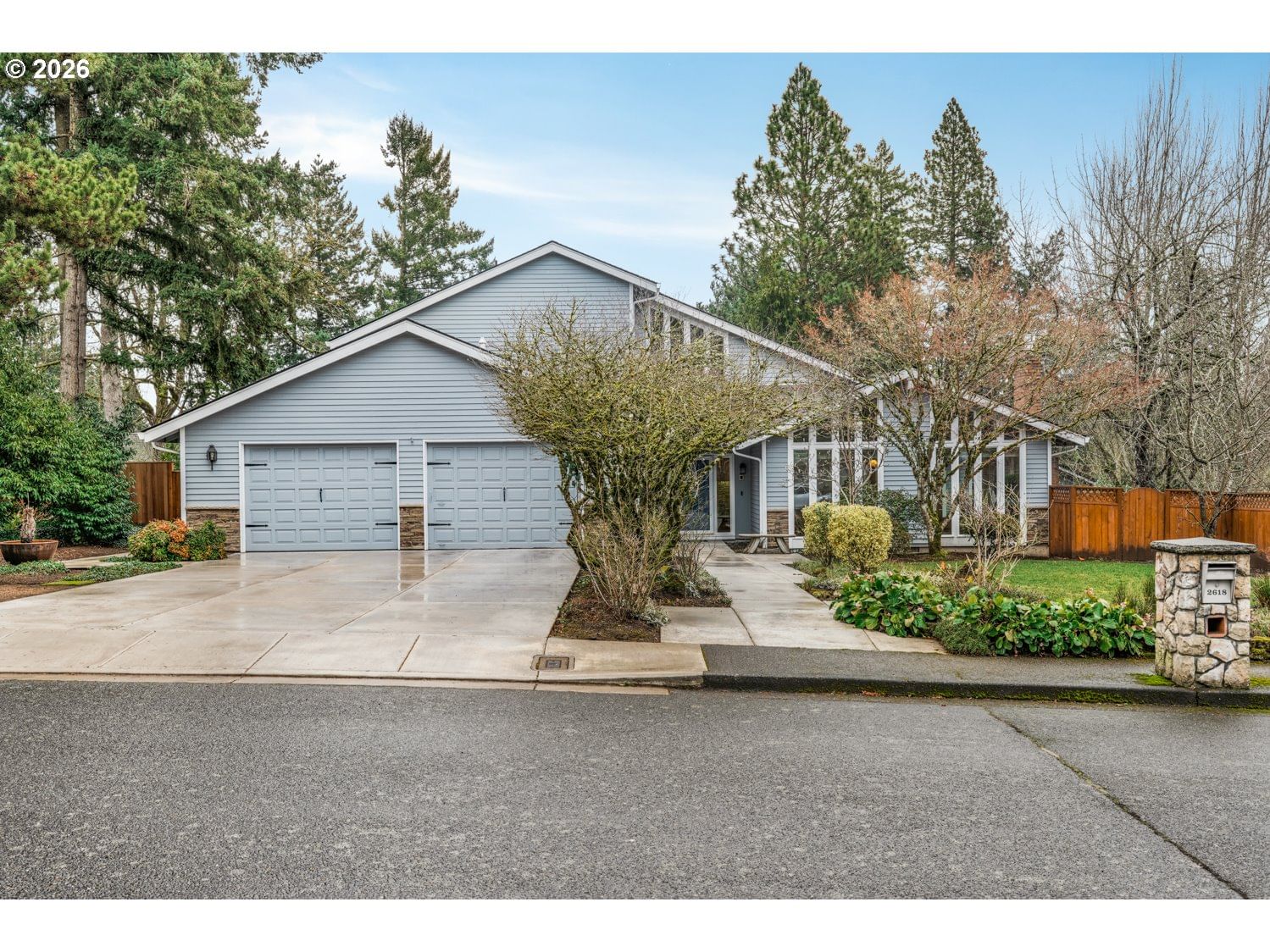 Primary listing photo, 2618 ORCHARD HILL PL, Lake Oswego, OR, 97035