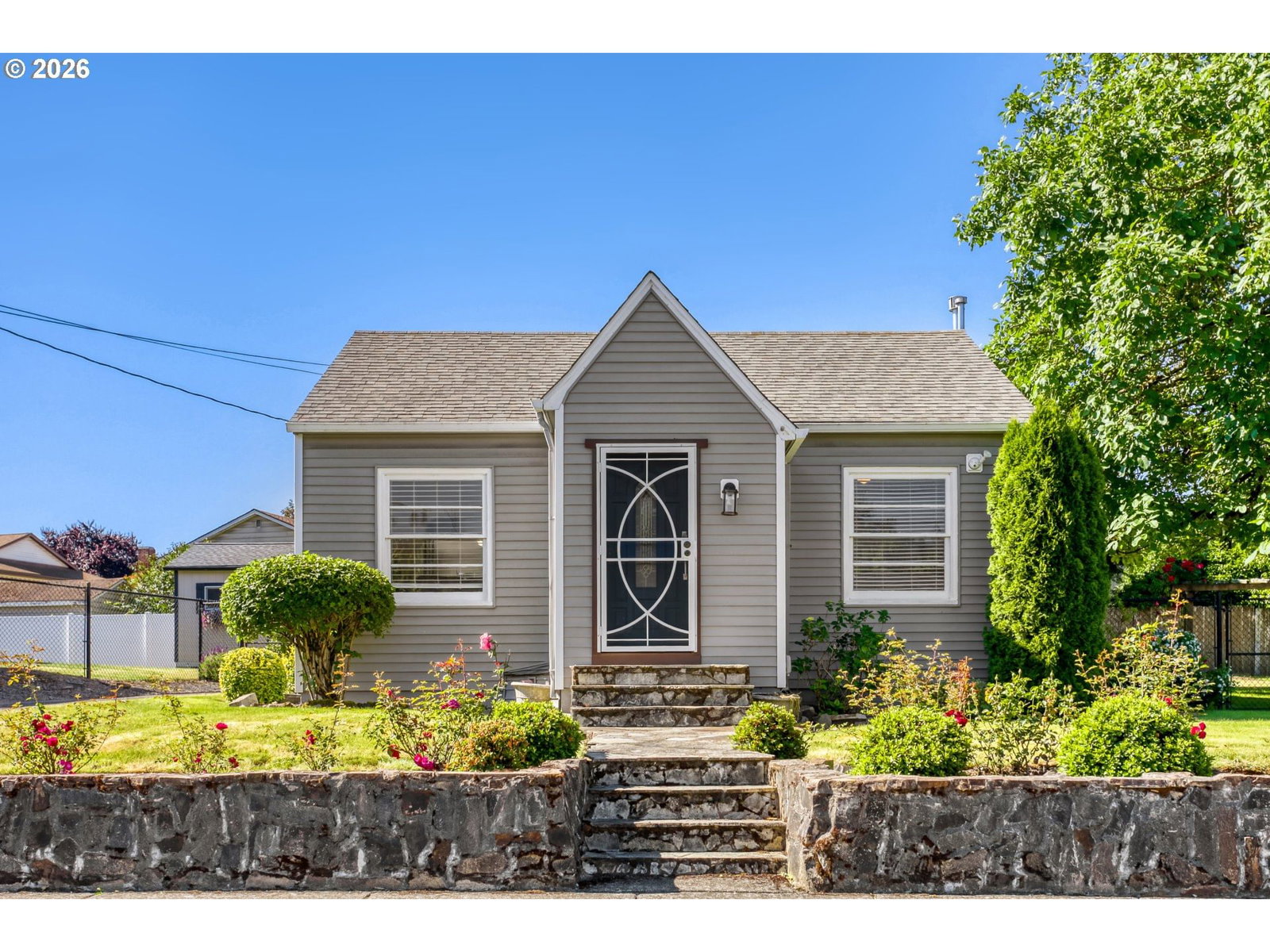 Listing photo 1 of 6