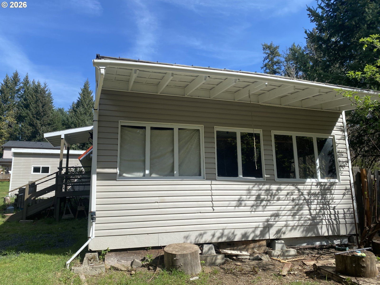 Listing photo 1 of 6