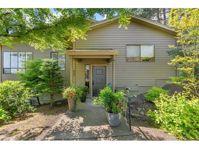 Listing photo 1 of 6