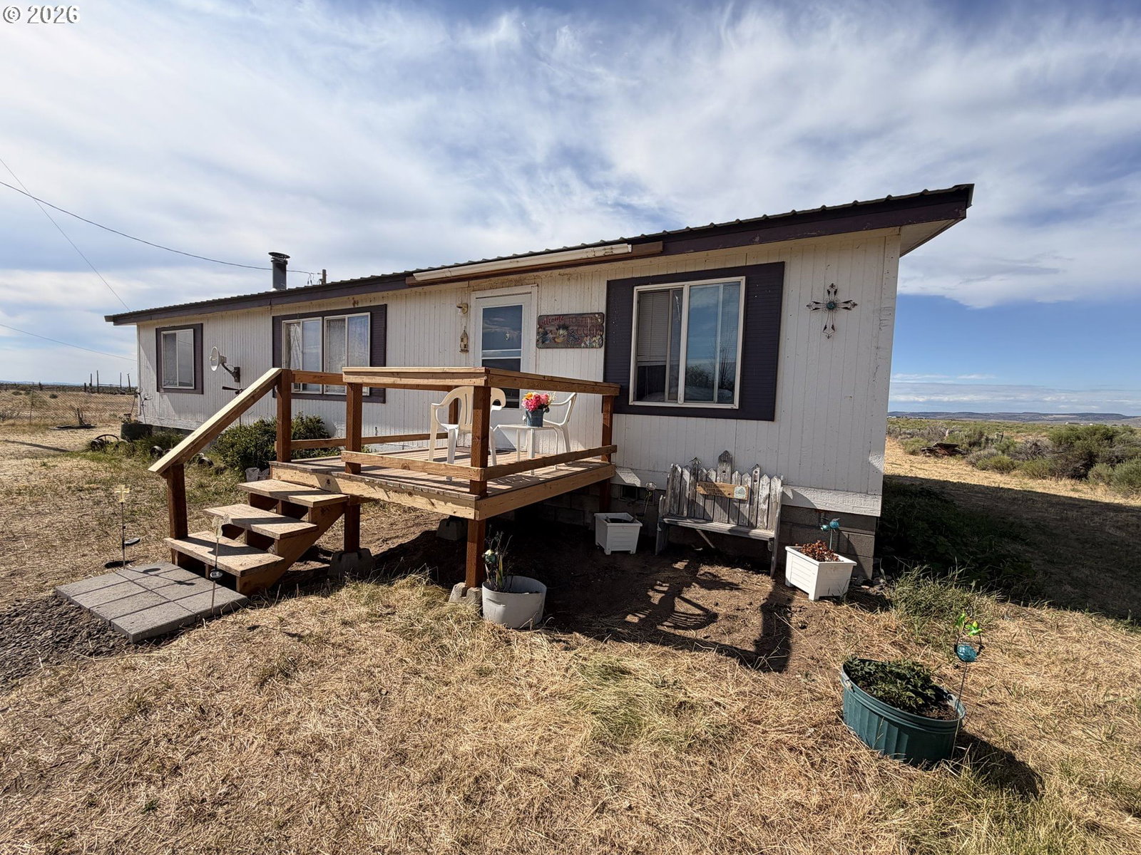 Listing photo 1 of 6