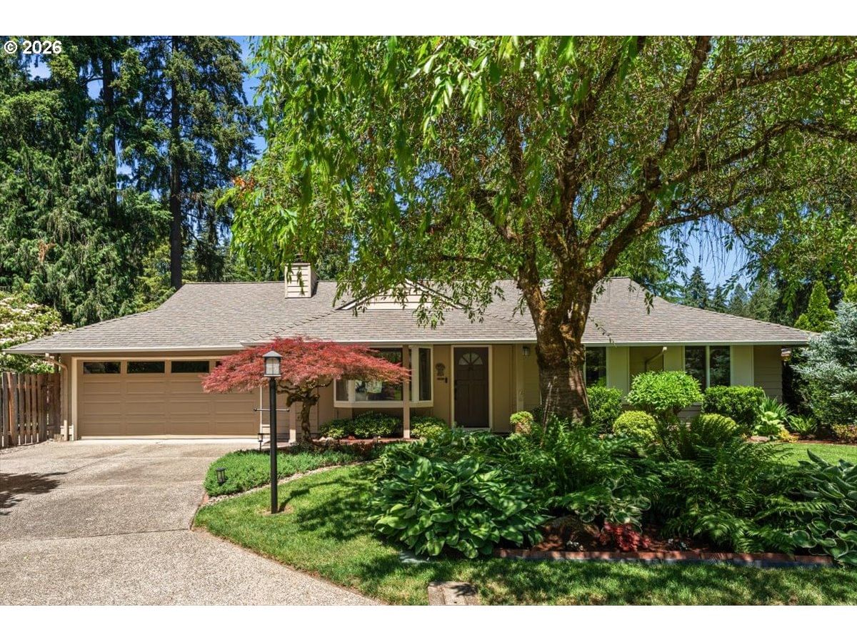 Listing photo 1 of 6