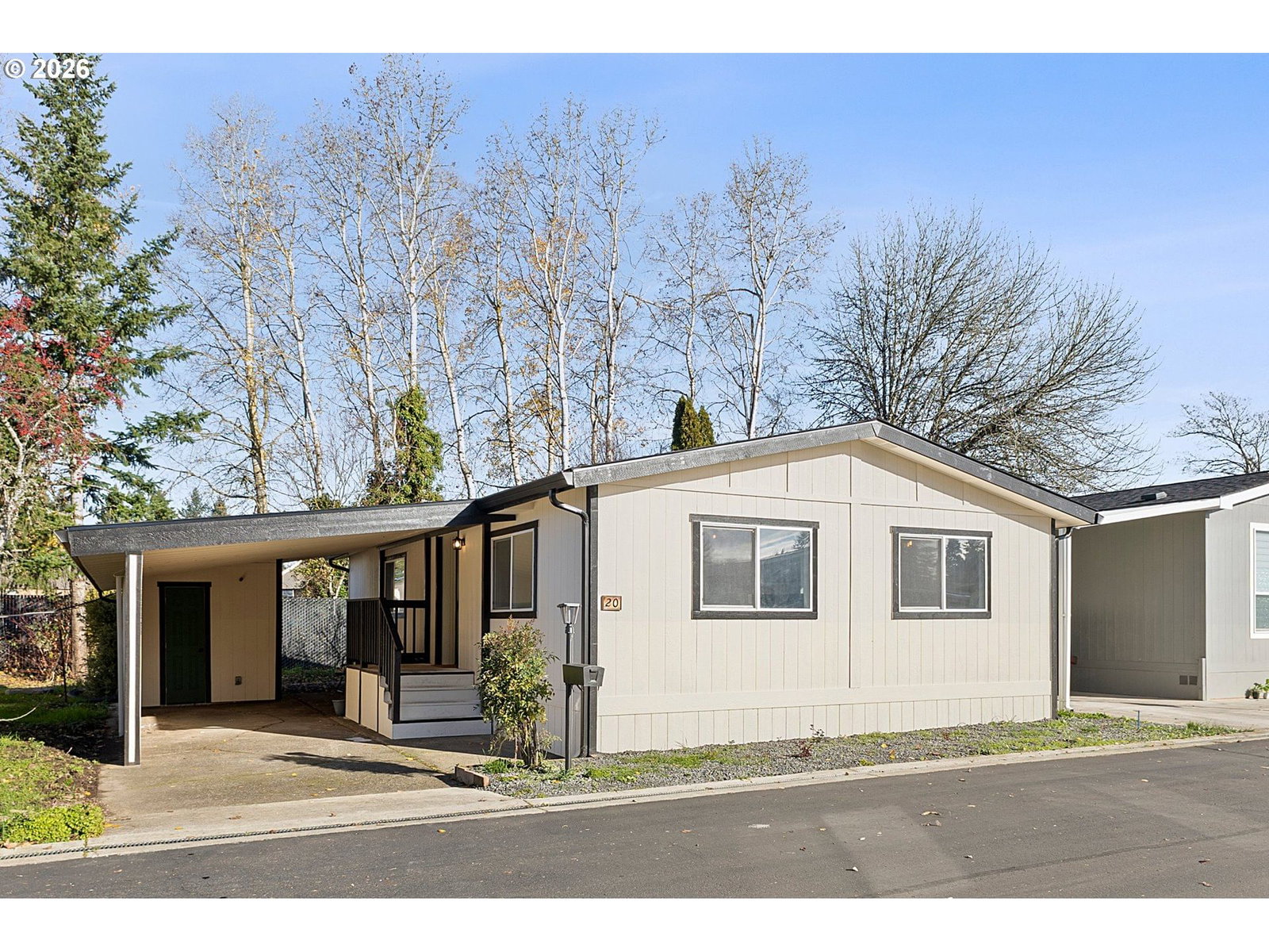 1901 SE MINTER BRIDGE RD #20