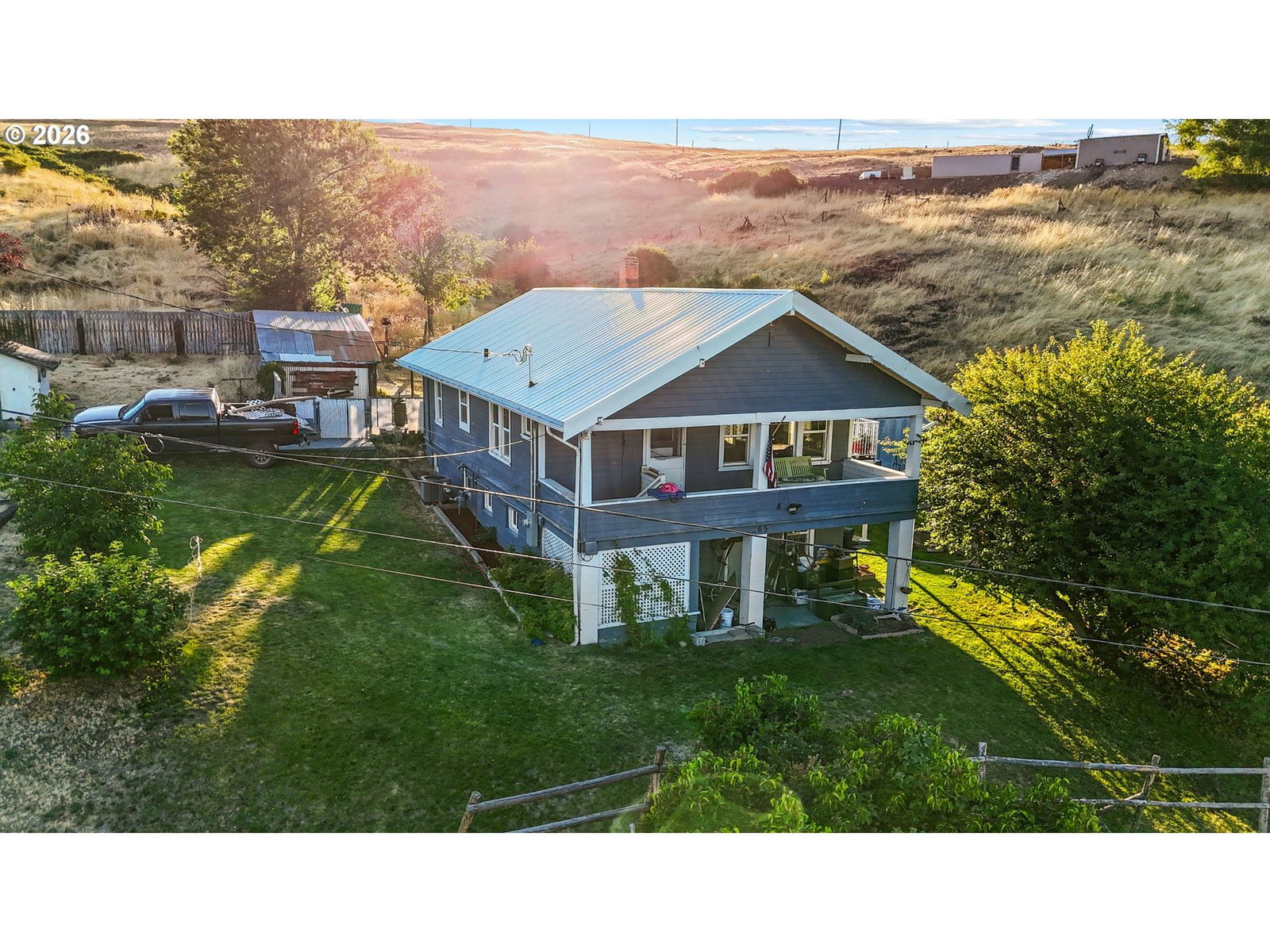Listing photo 1 of 6