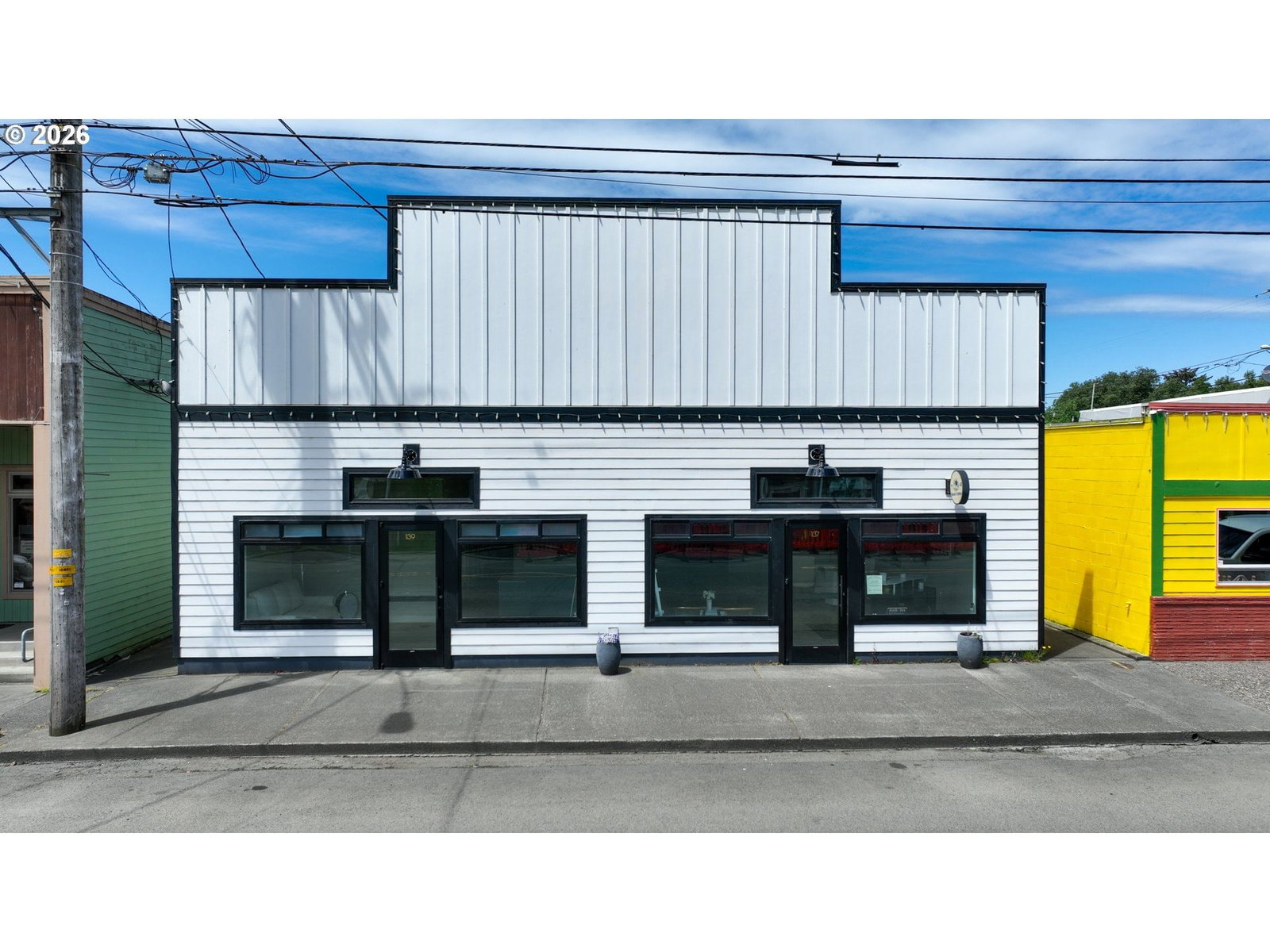 Listing photo 1 of 6