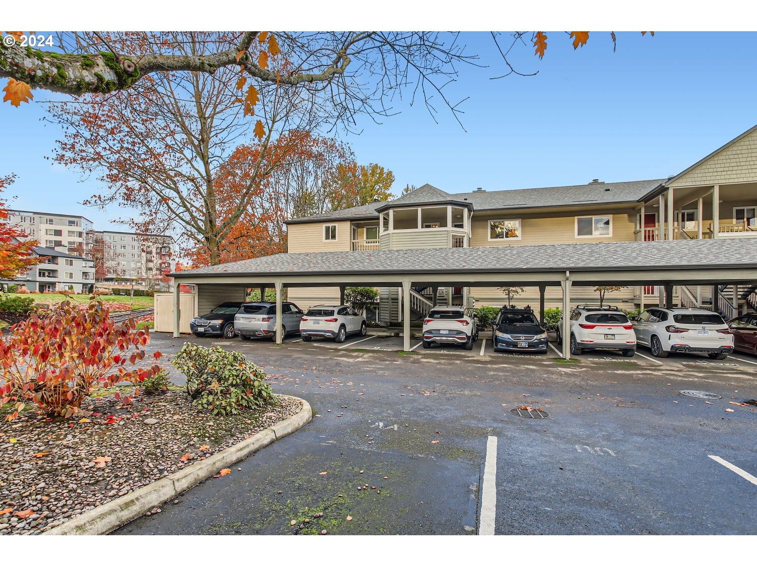 Primary listing photo, 5110 LANDING DR #302, Portland, OR, 97239